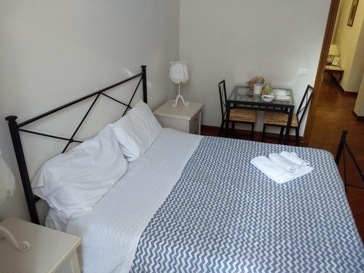 Living Rome Ottaviano B&B Exteriör bild
